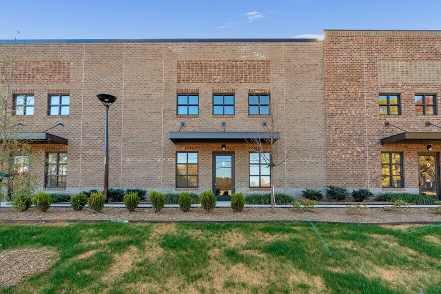 More Photos Of 224 Unionville Indian Trail rd, Indian Trail Flex For Lease