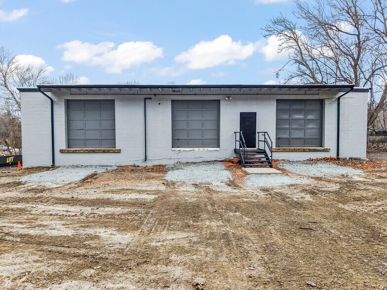 More Photos Of 420-422 South Road, High Point Manufacturing For Lease