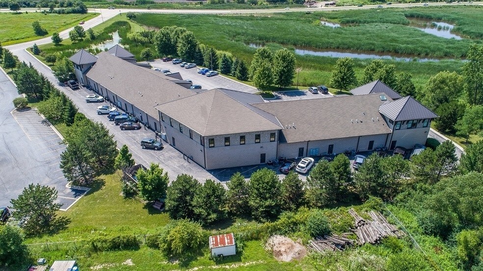 More Photos Of 1232-1280 American Way, Libertyville Medical For Lease