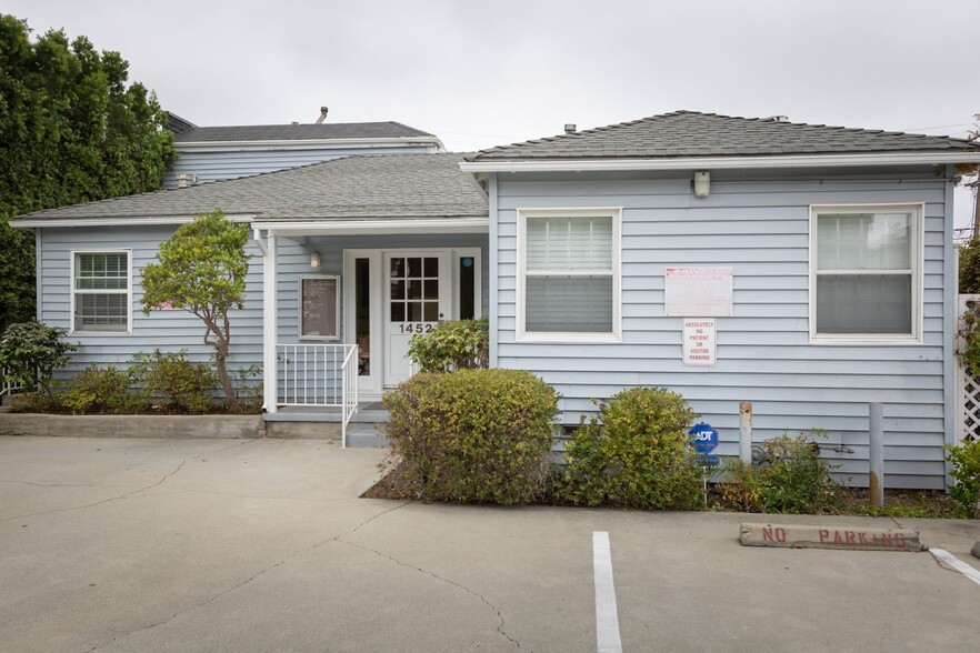 Primary Photo Of 1452 26th St, Santa Monica Medical For Sale