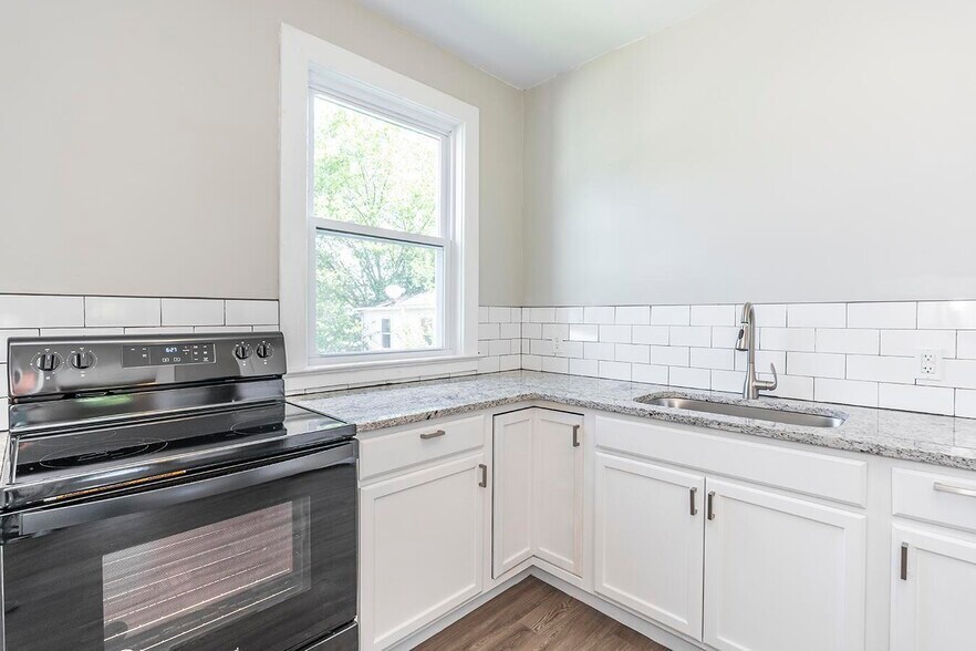 More Photos Of 265 S Highland St, Winchester Apartments For Sale