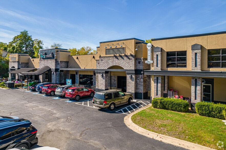 More Photos Of 2217-2223 N College Ave, Fayetteville Restaurant For Lease