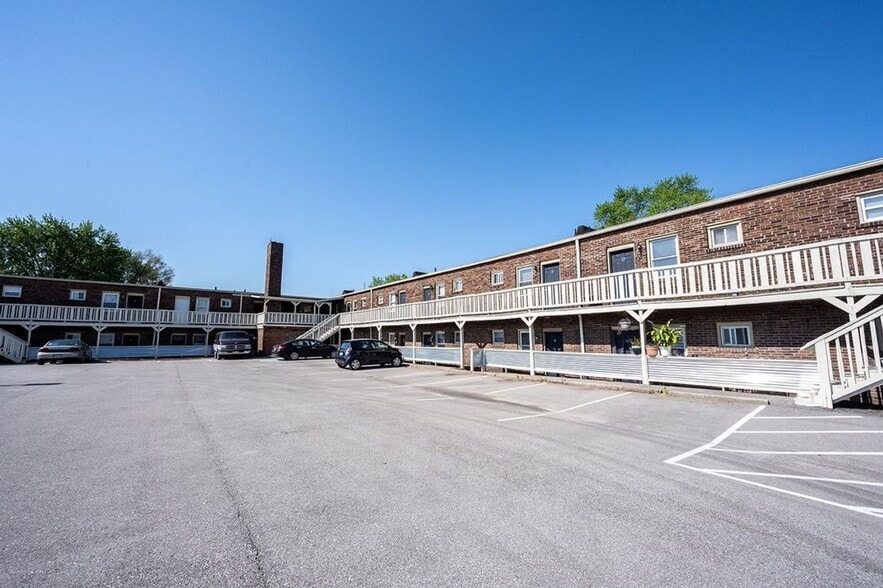 More Photos Of 118 Palmer St, Indianapolis Apartments For Sale