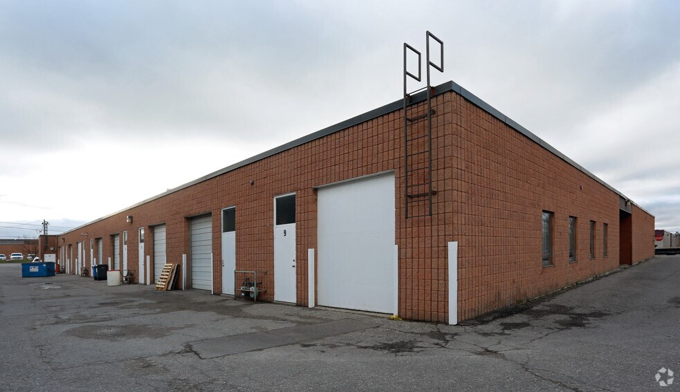 More Photos Of 250 Don Park Rd, Markham Service For Lease