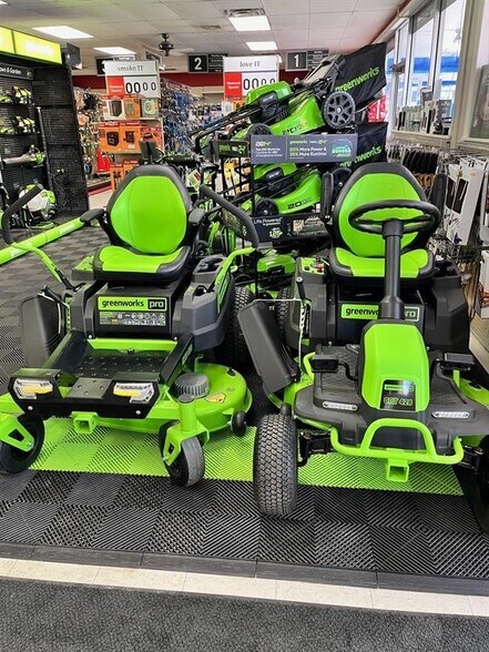 More Photos Of 1598 US-Route 302, Berlin Convenience Store For Sale