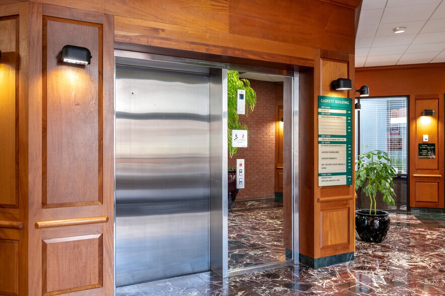 More Photos Of 275 West St, Annapolis Office Residential For Sale