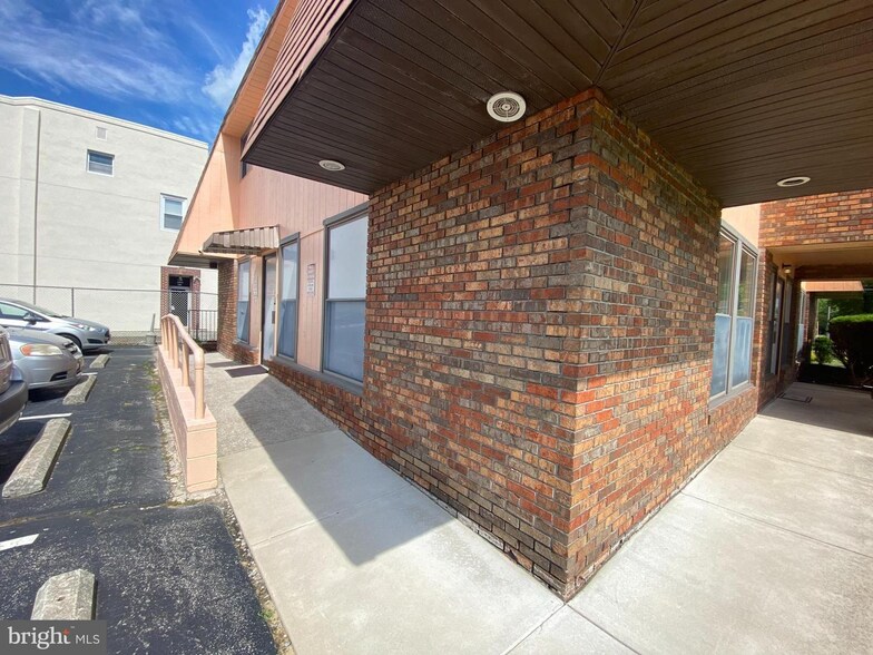 More Photos Of 1071 E Landis Ave, Vineland Medical For Sale