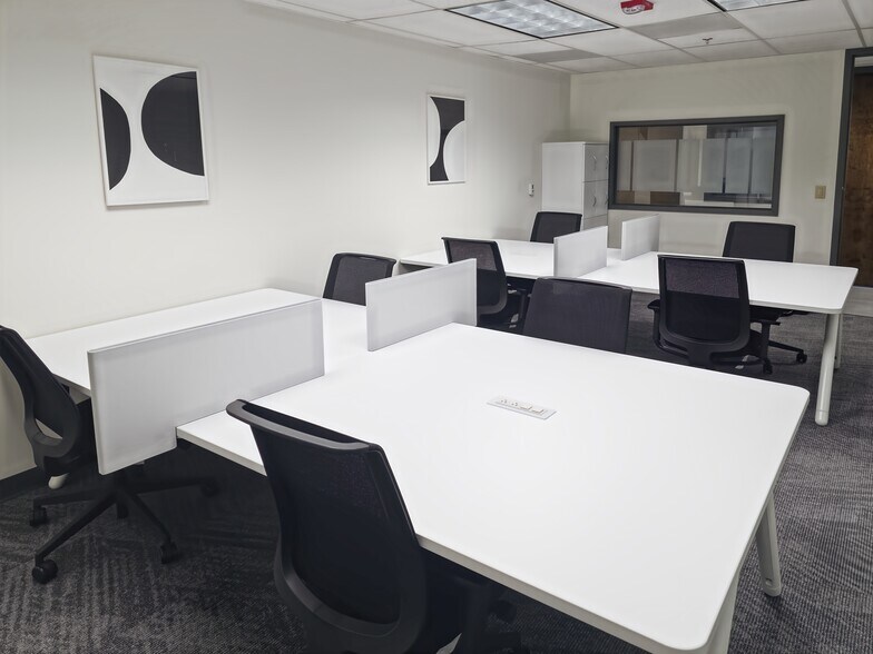 More Photos Of 140 Stoneridge Dr, Columbia Coworking Space