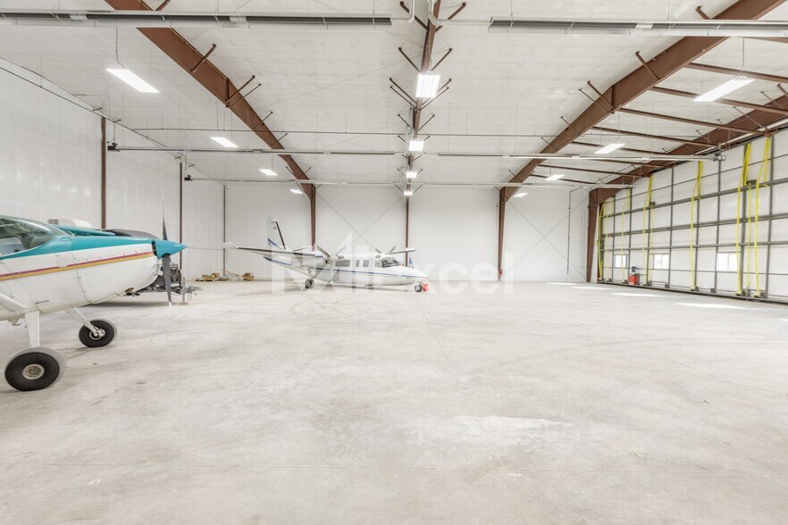 More Photos Of 2168 1500 N St st, Cedar City Airplane Hangar For Sale