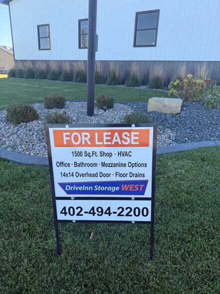 More Photos Of 900 W 25th St, South Sioux City Warehouse For Lease