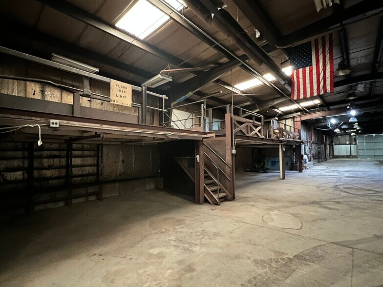 More Photos Of 850 Muskingum Ave, Zanesville Warehouse For Sale