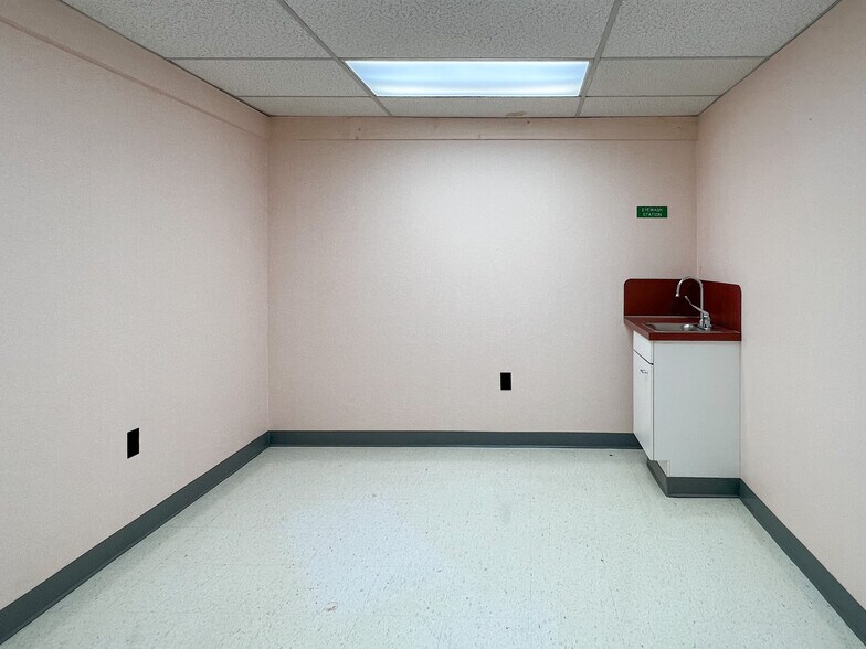 More Photos Of 265 Winn St, Burlington Office For Lease