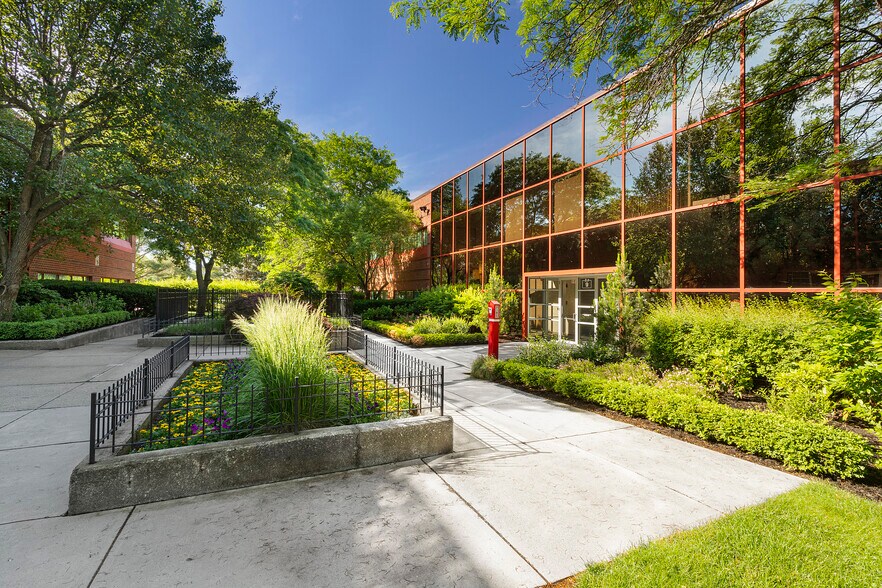 More Photos Of 9 Trafalgar Sq, Nashua Medical For Lease