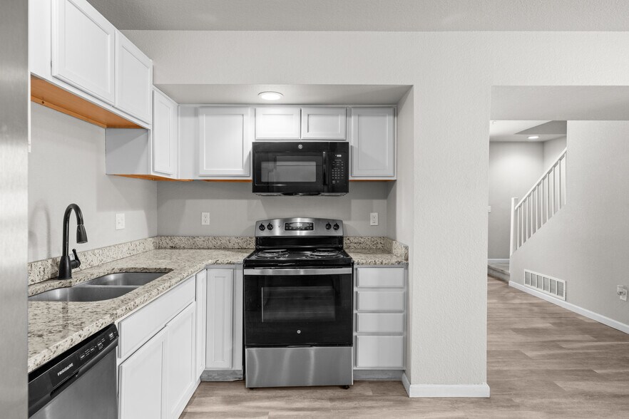 More Photos Of 375 E Ohio Ave, Fountain Apartments For Sale