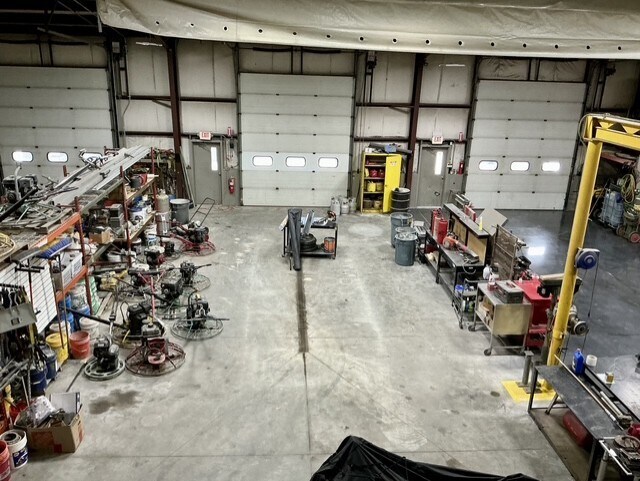 More Photos Of 13 Parkway Dr, Plainfield Warehouse For Lease