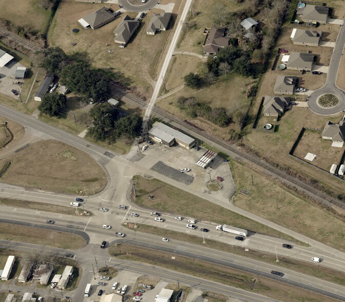 More Photos Of 7280 LA Highway 1 S, Addis General Retail For Sale