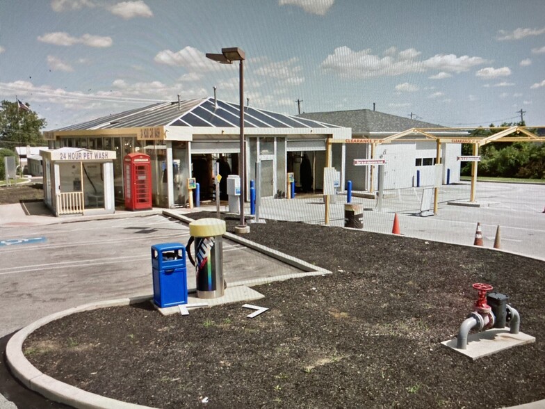 Primary Photo Of 337 S Henderson Rd, King Of Prussia Carwash For Sale