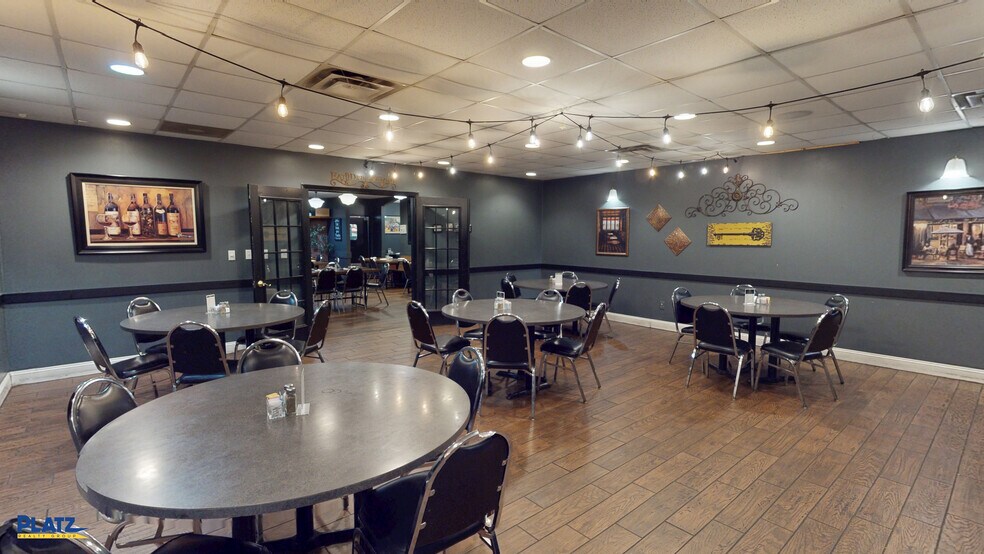 More Photos Of 3636 Canfield Rd, Cornersburg Restaurant For Sale