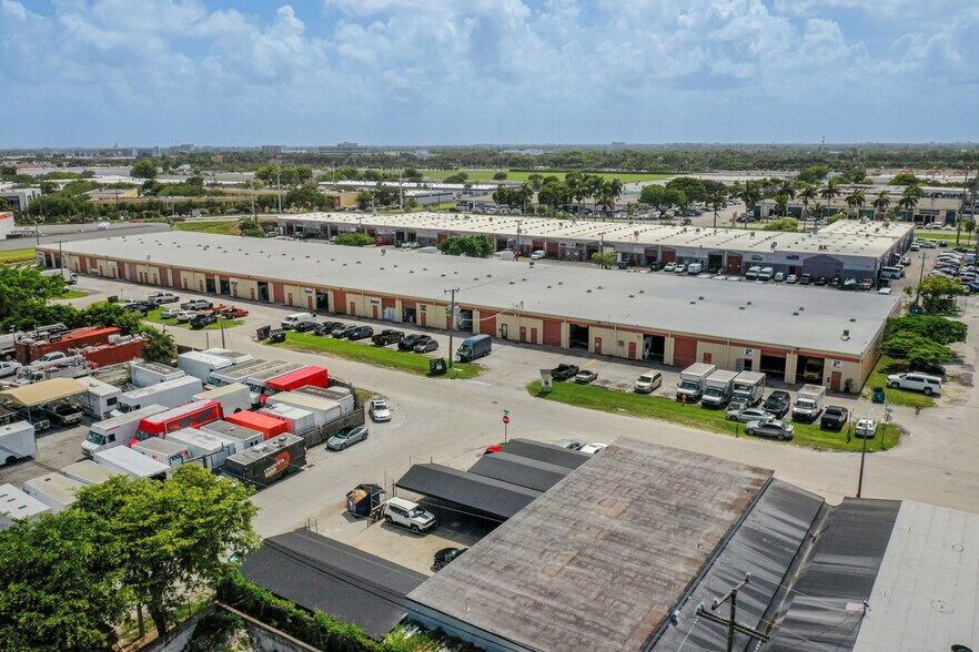 Primary Photo Of 18625-18753 SW 105th Pl, Cutler Bay Warehouse For Lease