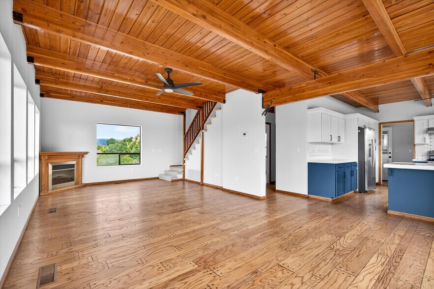 More Photos Of 14621 Woods Valley rd, Valley Center Flex For Sale