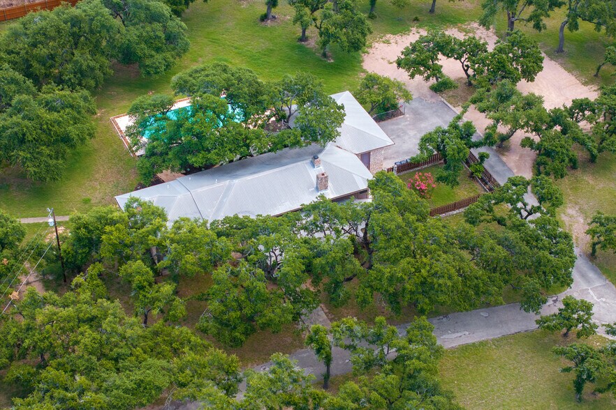 More Photos Of 13231 Rooster Springs Rd, Austin Office Residential For Sale