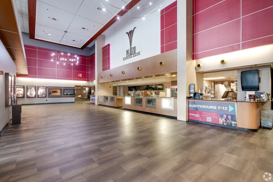 More Photos Of 15 S Court Ave, Orlando General Retail For Sale