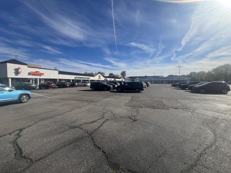 More Photos Of 34204-34244 Van Dyke Ave, Sterling Heights Unknown For Lease