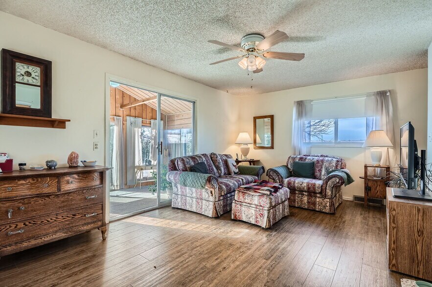 More Photos Of 754 Highway 86, Elizabeth Office For Sale