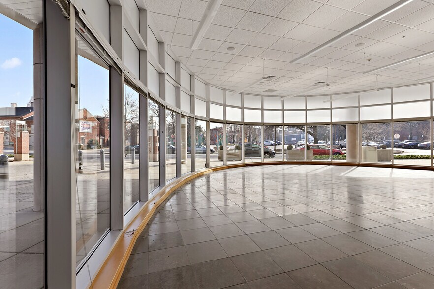 More Photos Of 221 W Philadelphia St, York Office For Sale