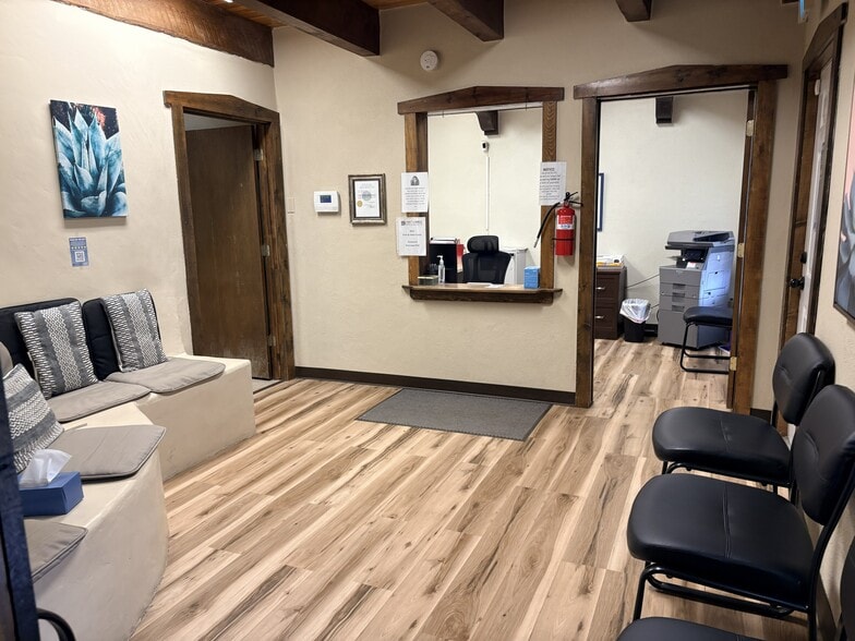 More Photos Of 1213 Gusdorf Rd, Taos Office For Sale