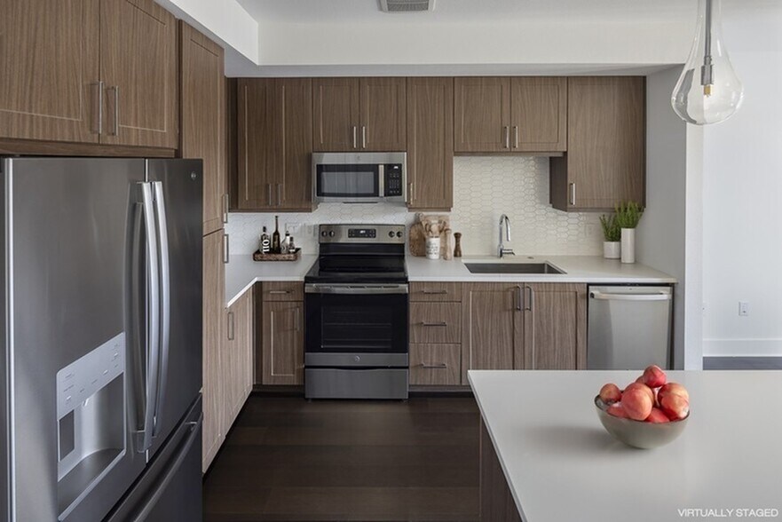 More Photos Of 1911 Philomena St, Austin Apartments For Lease
