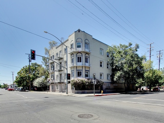 More Photos Of 717 N San Joaquin St, Stockton Apartments For Sale