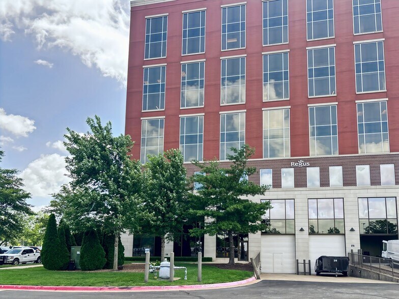 More Photos Of 609 SW 8th St, Bentonville Coworking Space