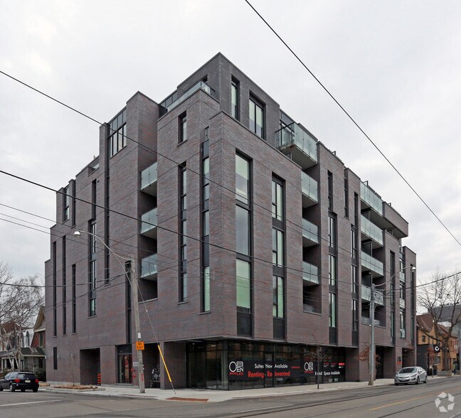 Primary Photo Of 1075 Queen St E, Toronto Apartments For Lease