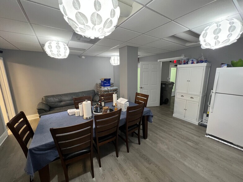 More Photos Of 5353 N Federal Hwy, Fort Lauderdale Medical For Lease