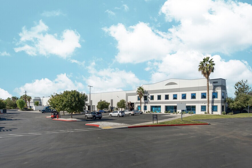 More Photos Of 1501 E Cooley Dr, Colton Warehouse For Lease