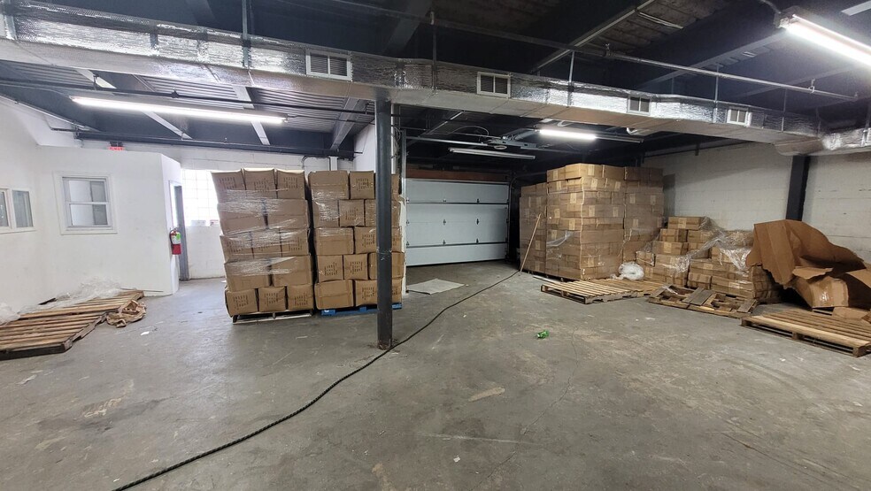 More Photos Of 293-309 Marshall St, Paterson Warehouse For Lease