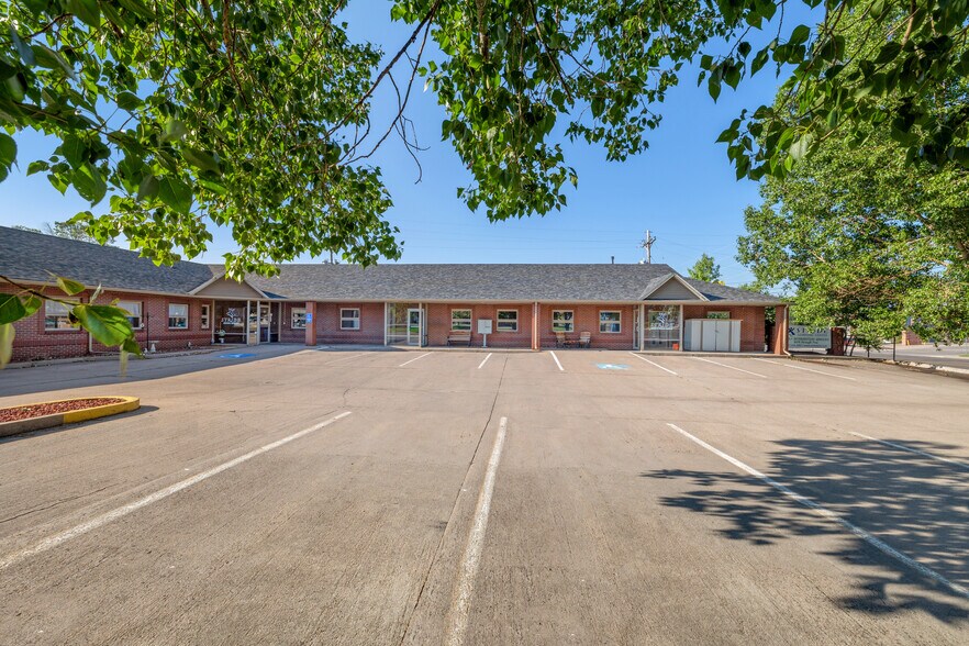 More Photos Of 5801 Yellowstone Rd, Cheyenne Medical For Lease