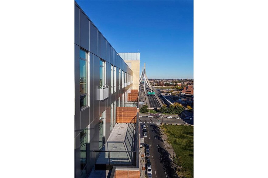 More Photos Of 110 Beverly St, Boston Apartments For Lease