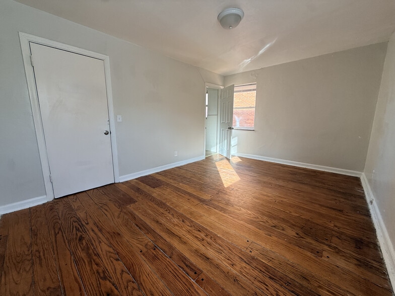 More Photos Of 2334 Kemper Ln, Cincinnati Apartments For Sale