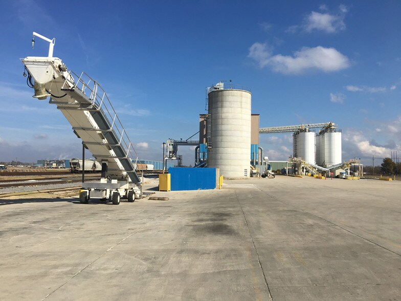 More Photos Of 3000 Doug Attaway Blvd, Shreveport Manufacturing For Lease