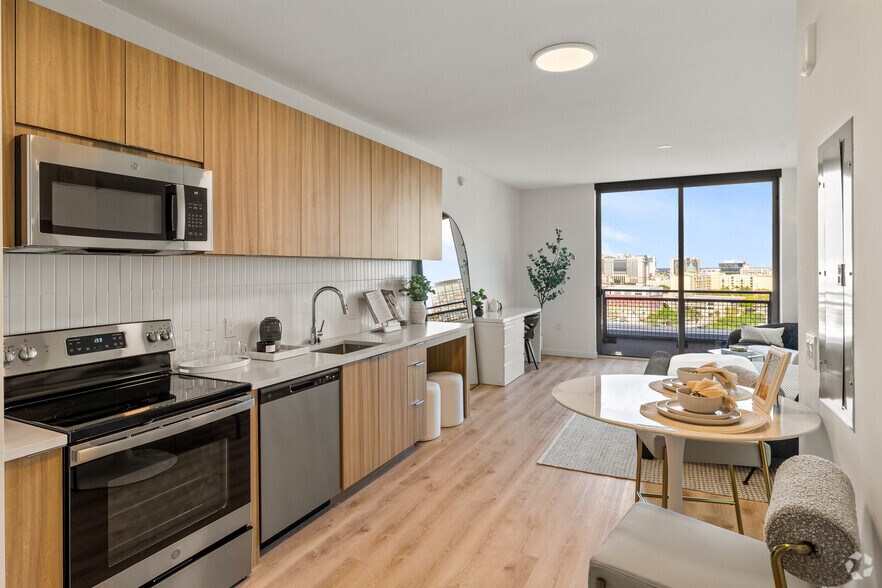 More Photos Of 201 Clearwater Dr, West Palm Beach Apartments For Lease