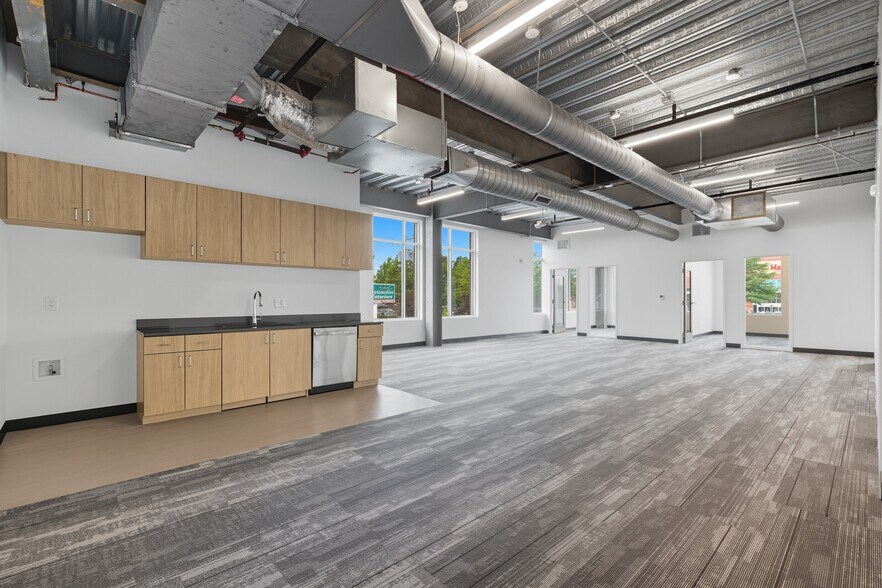 More Photos Of 1800 Central Ave, Charlotte Office For Lease
