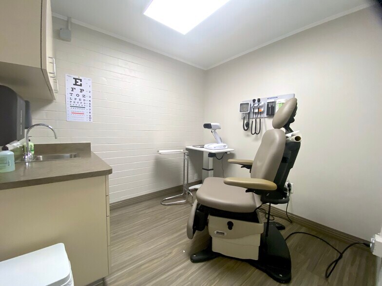 More Photos Of 125 S Park Ave, Apopka Medical For Lease