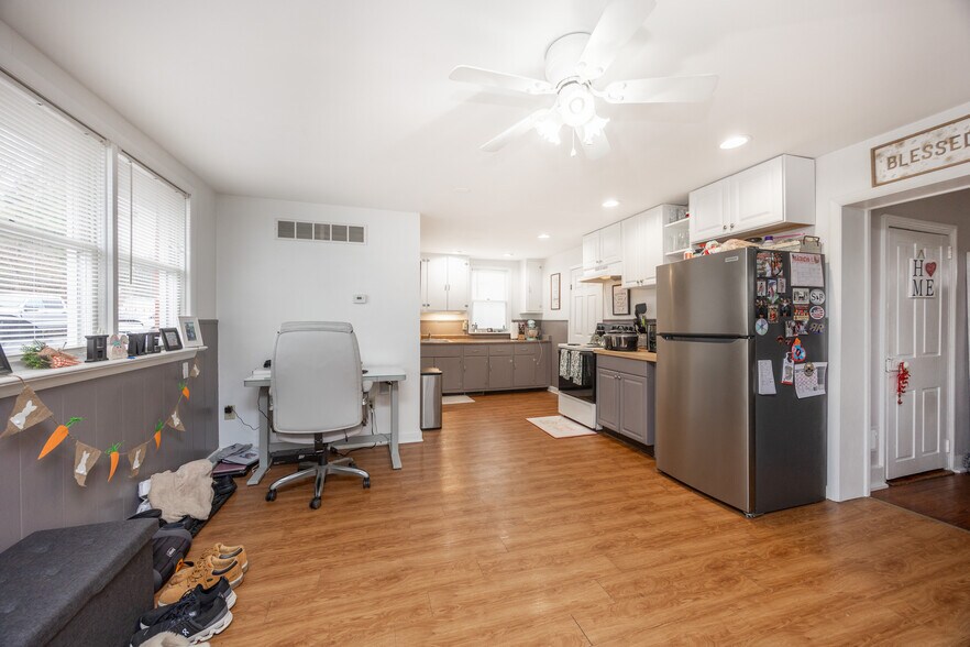 More Photos Of 109 Gravel Pike, Collegeville Office Residential For Sale