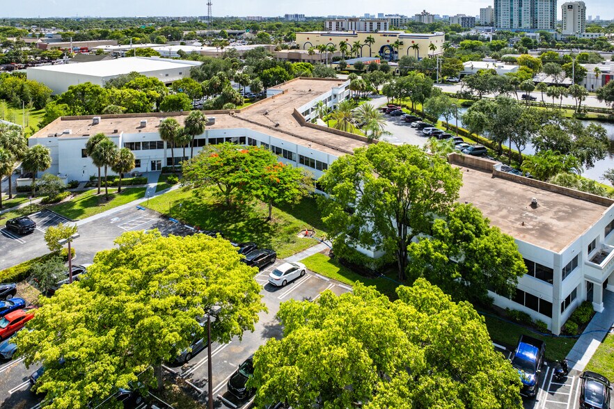 More Photos Of 555 S Andrews Ave, Pompano Beach Medical For Sale