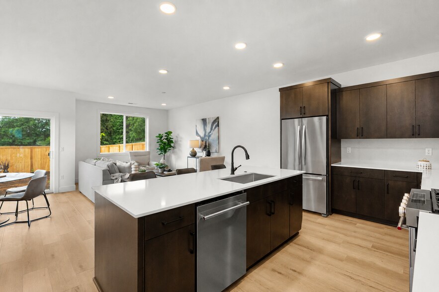 More Photos Of , Oregon City Specialty For Sale