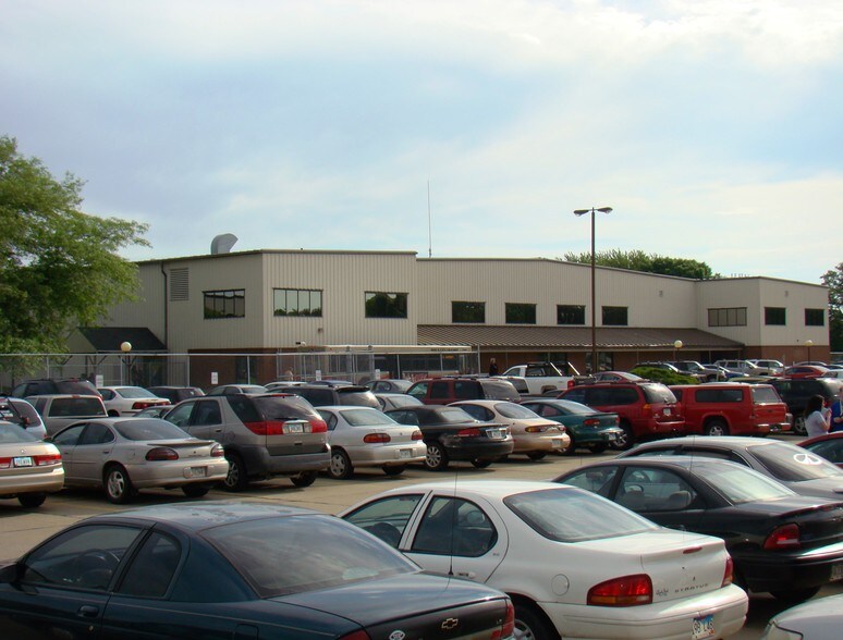 More Photos Of 102 Sergeant Square Dr, Sergeant Bluff Office For Sale