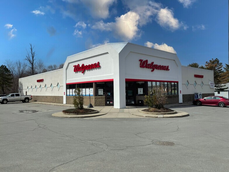 More Photos Of 2 W Broadway, Lincoln Drugstore For Sale