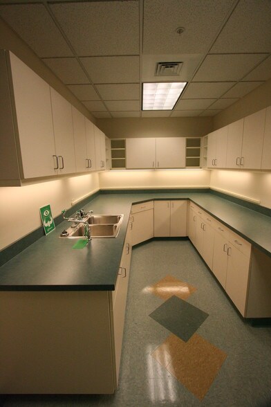 More Photos Of 5250 Hahns Peak Dr, Loveland Office For Lease